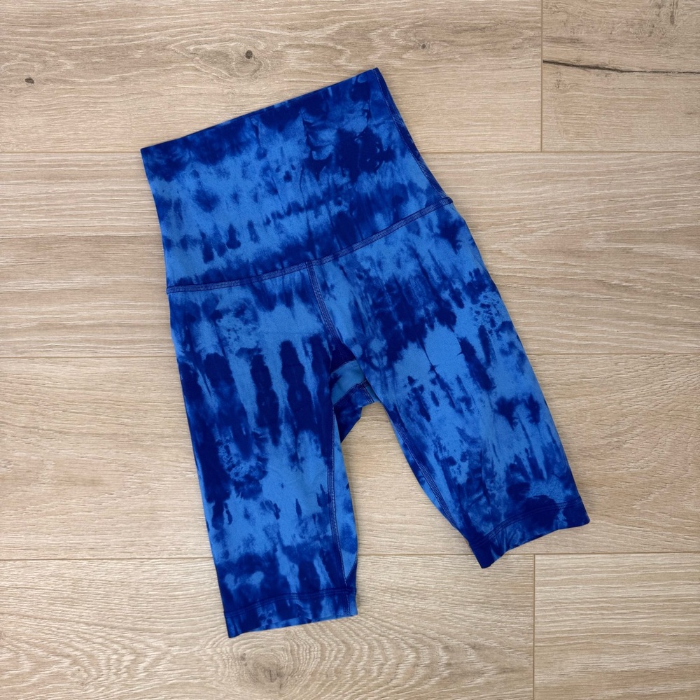 Lululemon Game Day Blue Align Super High Rise Short 10"